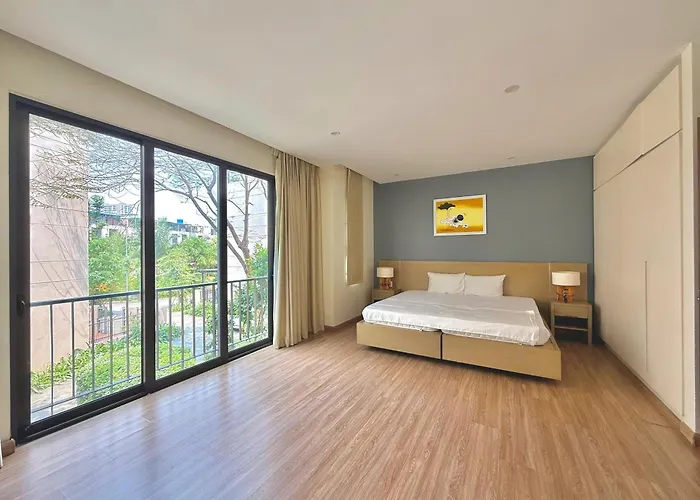 5 Bedroom Royal Lotus Bay * Ha Long