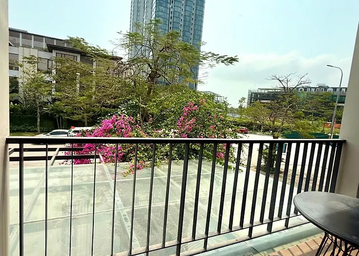 5 Bedroom Royal Lotus Bay Apartment *