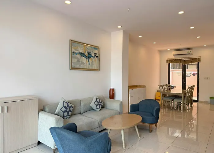5 Bedroom Royal Lotus Bay Apartment *