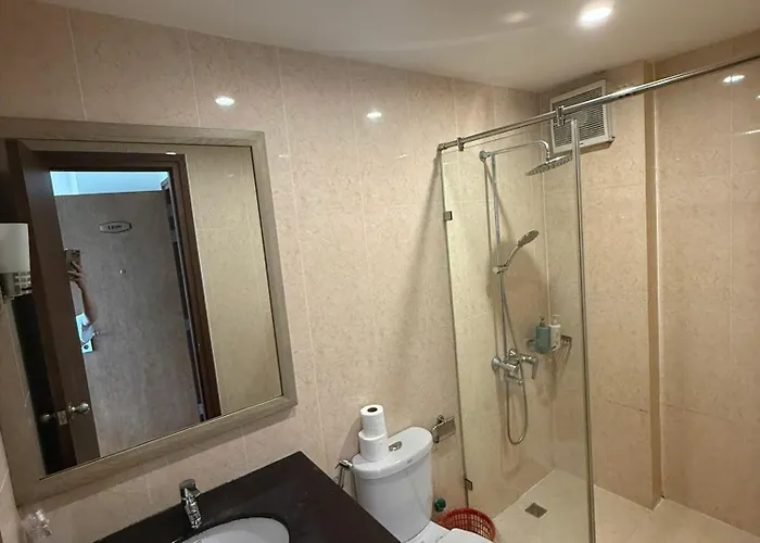 5 Bedroom Royal Lotus Bay Apartment *