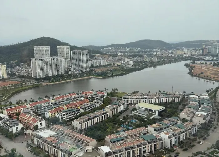 5 Bedroom Royal Lotus Bay Apartment Ha Long
