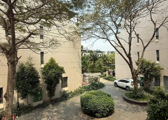 5 Bedroom Royal Lotus Bay * Ha Long